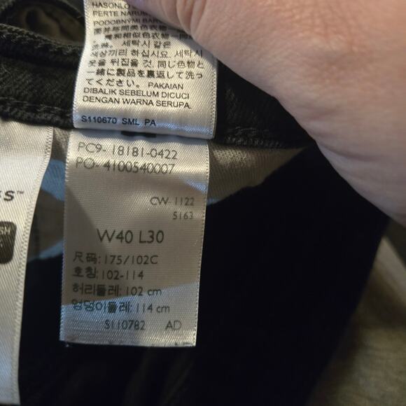 Levi’s 541 Athletic Taper Black Jeans W40 L30 Water<Less> - Picture 5 of 10